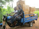 Tricycle bleu de cargaison du moteur 150CC de carburant avec la charge ronde 800kg de phare